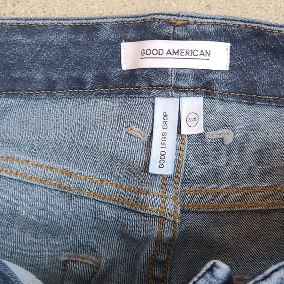 Good American Good Legs Crop Size 2 - Picture 4 of 8